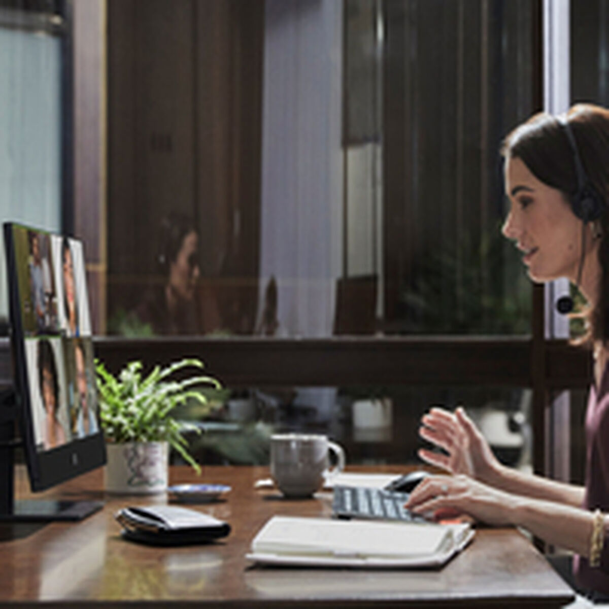 All in One HP B70YLAT#ABE 23,8" 16 GB RAM 16 GB 512 GB SSD Intel Core I7 14700T