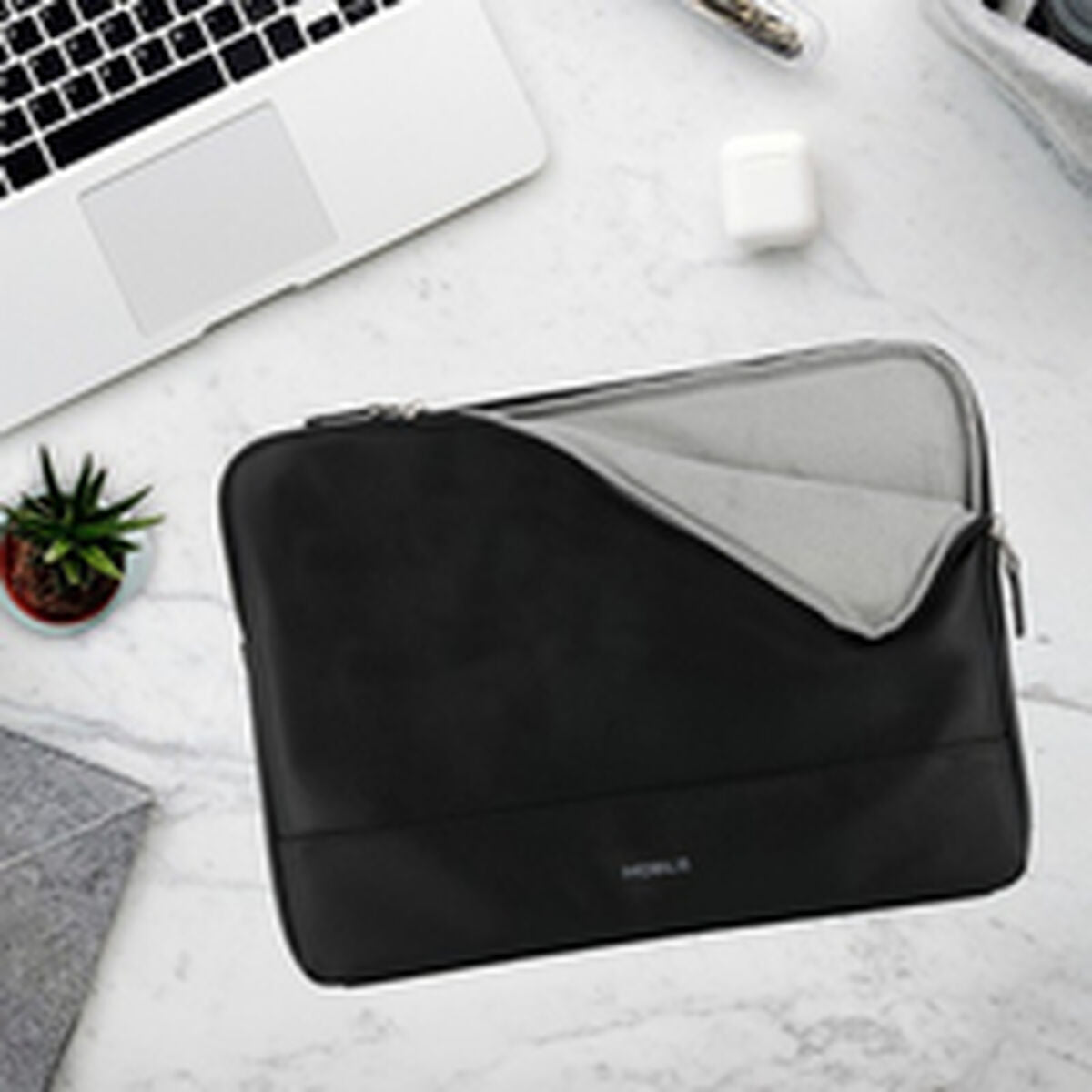 Laptop Case Mobilis 042059 Black 14"