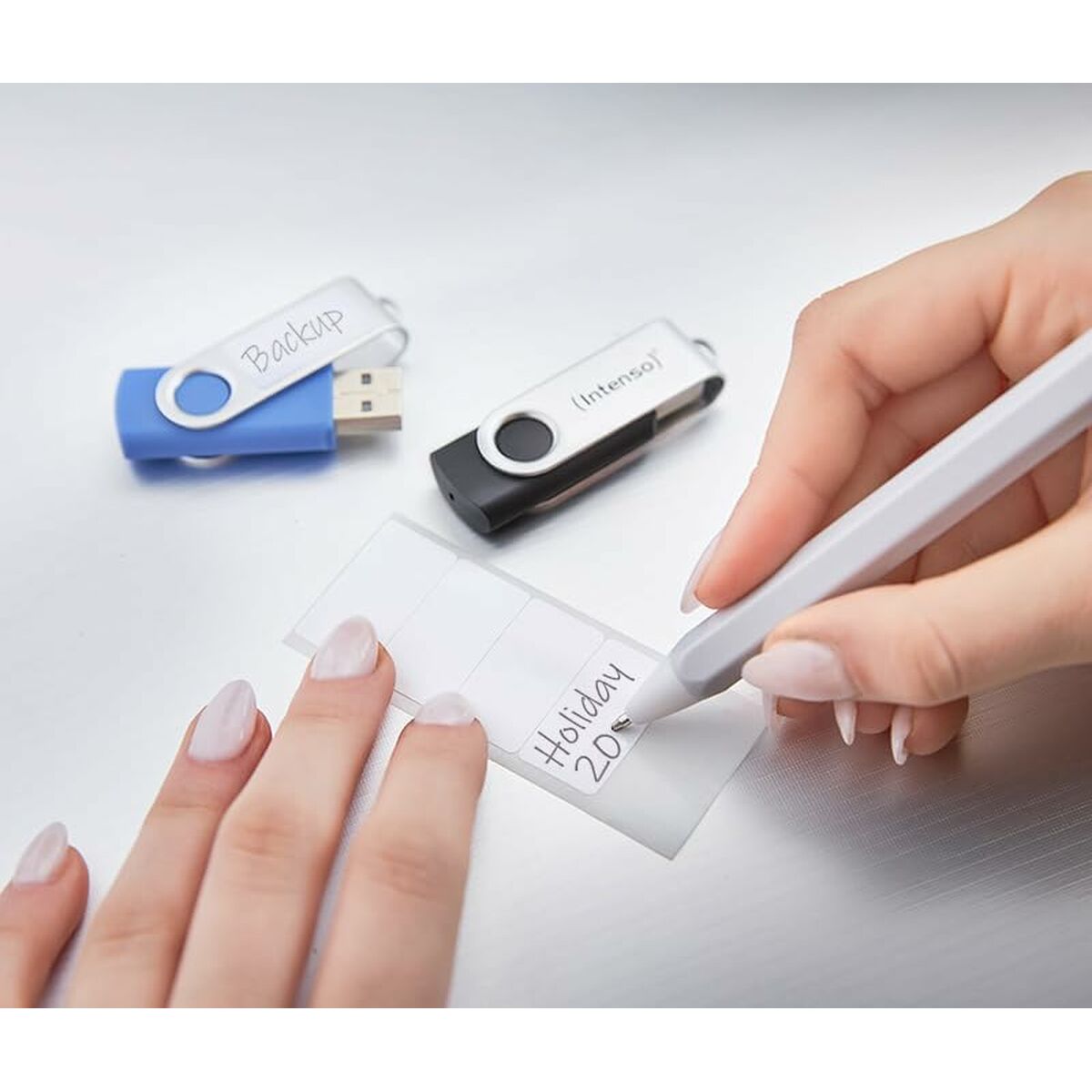 USB stick INTENSO Basic Line 16 GB 10 Units (10 Units)