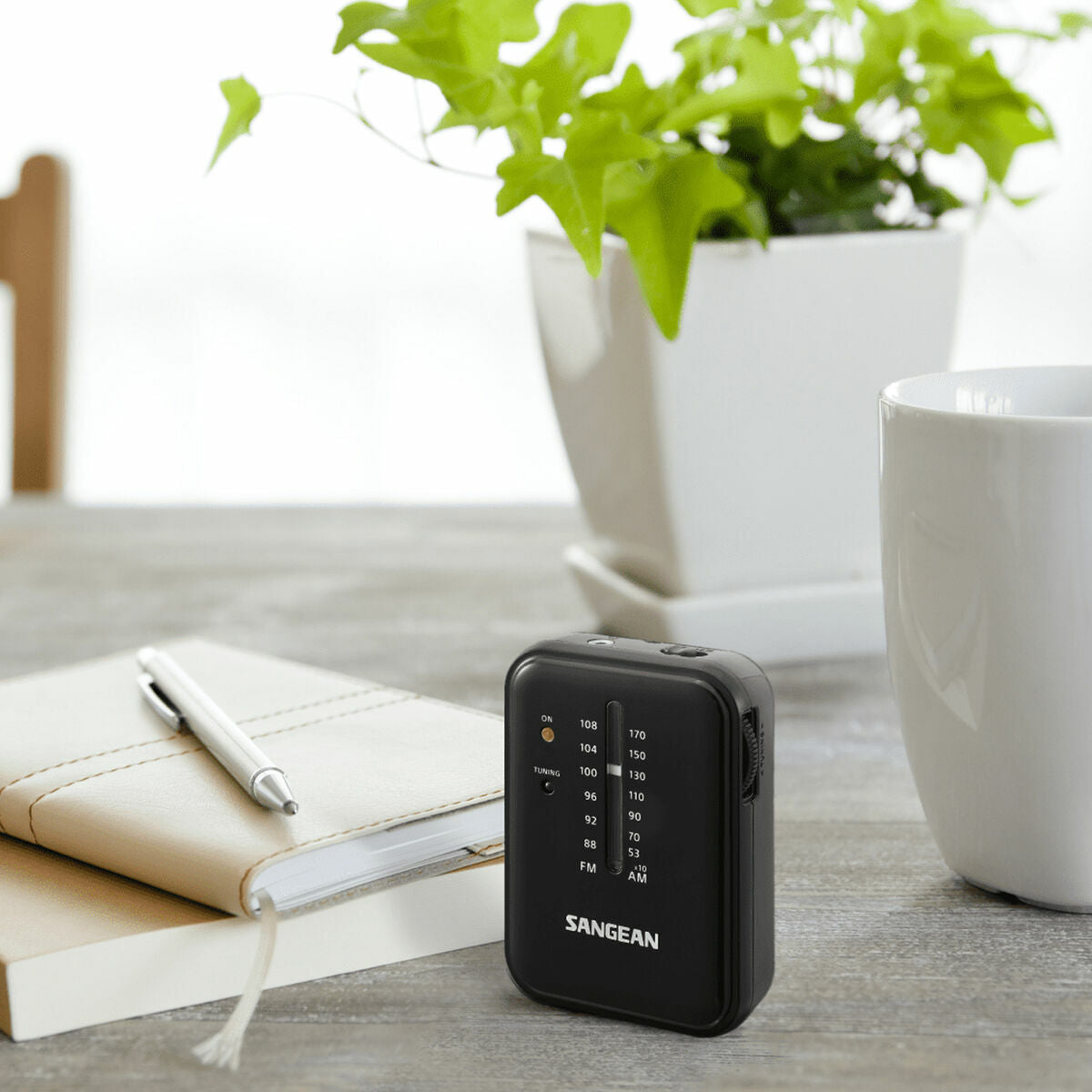 Transistor Radio Sangean Black AM/FM