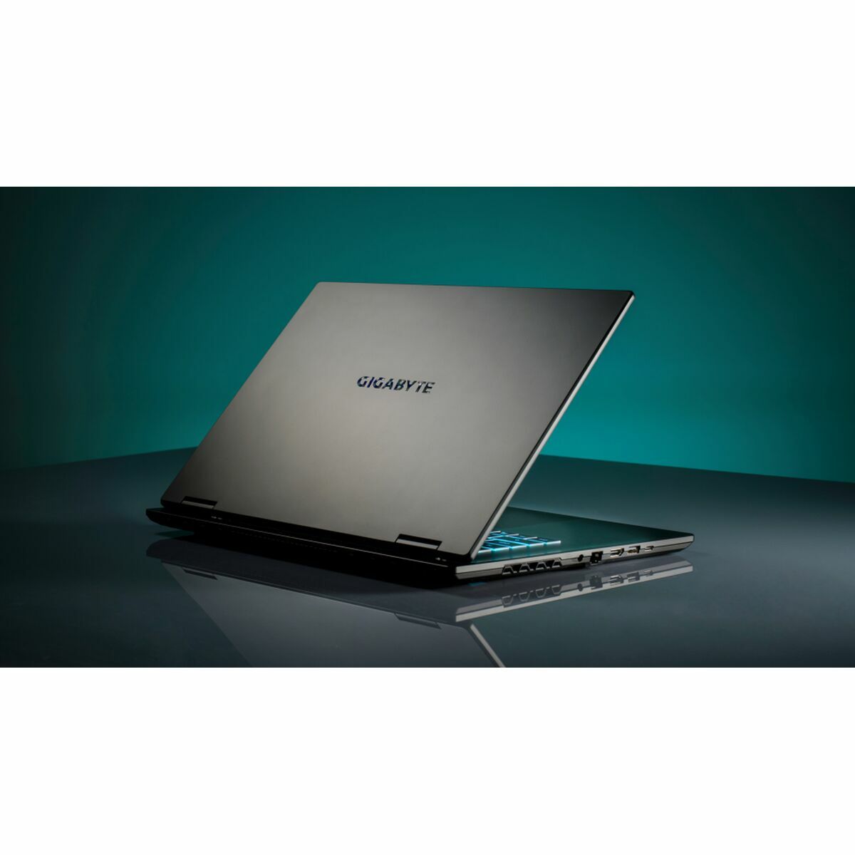 Laptop Gigabyte GAMING A16 CTHI3PT894SD 16" Intel Core i7-13620H 16 GB RAM 1 TB SSD Qwerty Portuguese