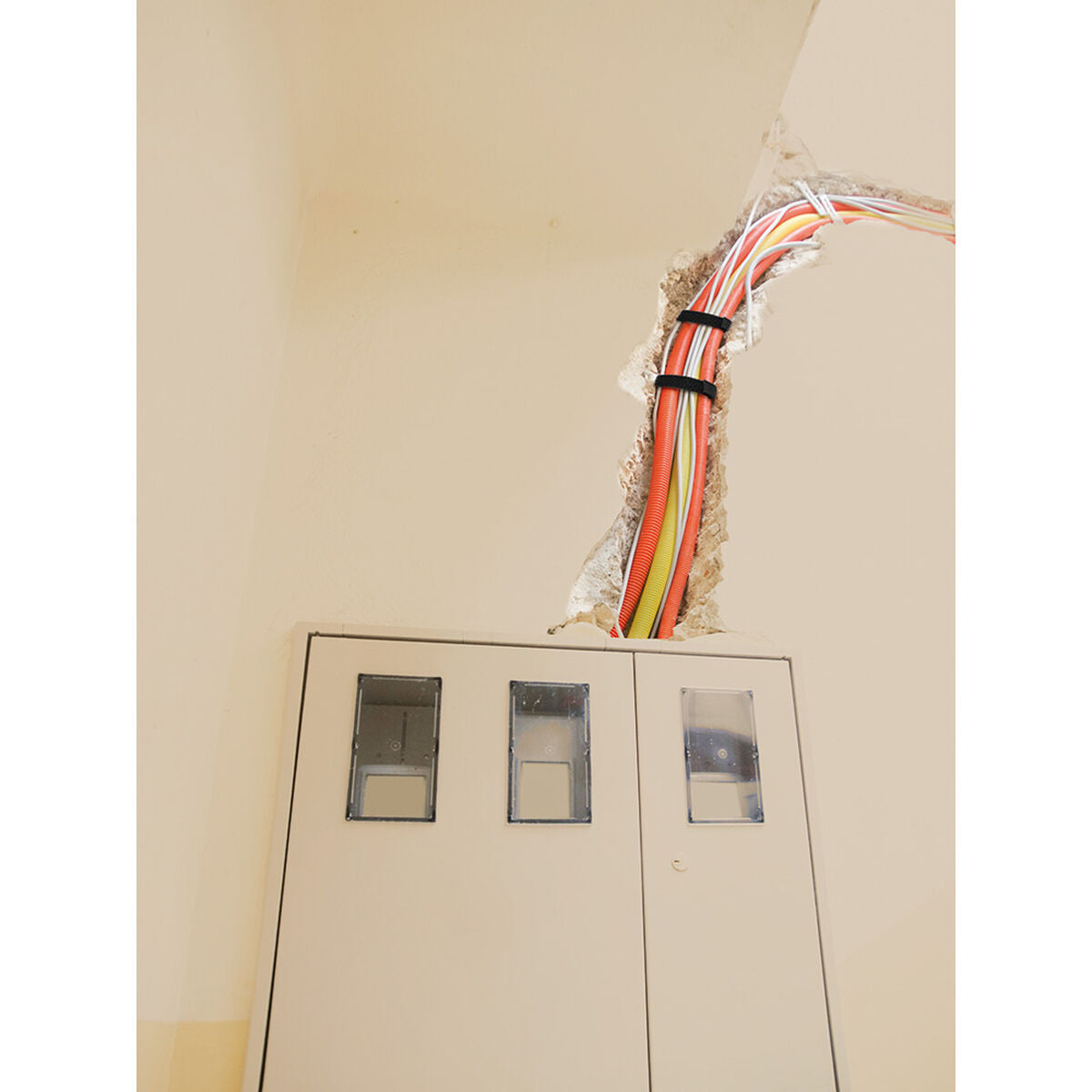 Cable holder Velcro one-wrap Black 20 mm x 25 m