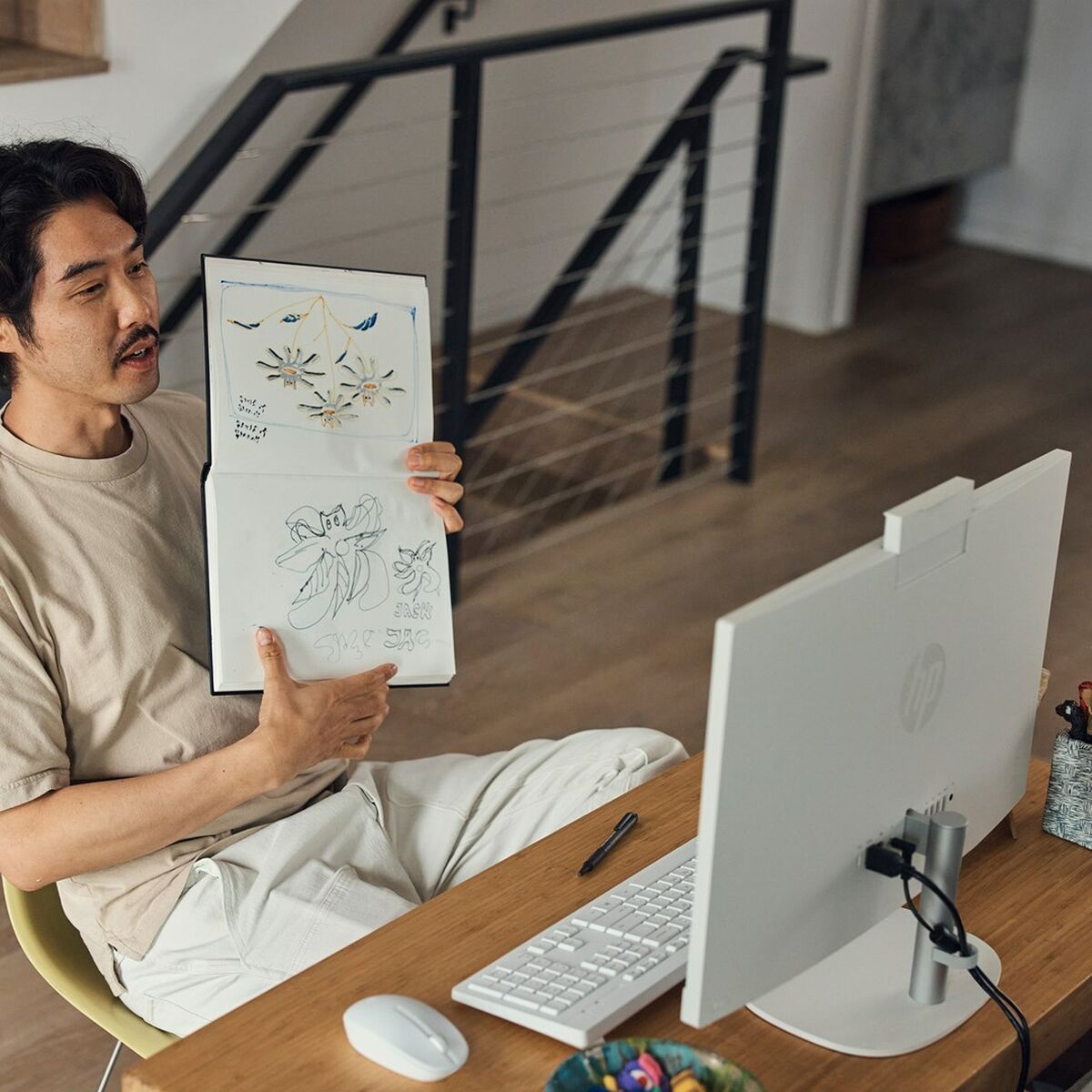 All in One HP 9U2J8EA 23,8" AMD Ryzen 5 7520U 16 GB RAM 512 GB SSD