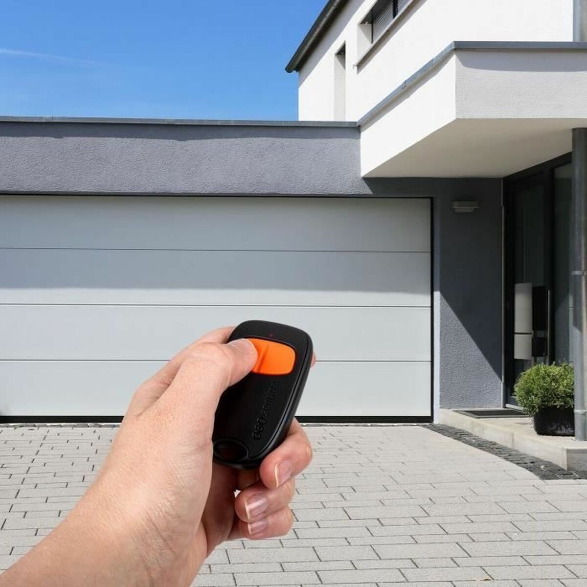 Remote control SCS SENTINEL SimplyControl 40 m Orange