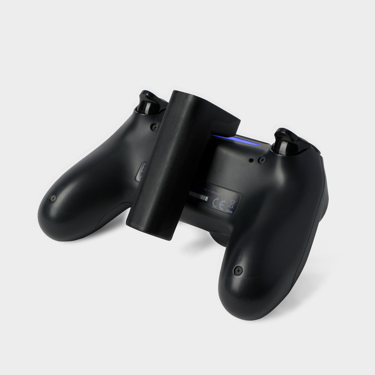 Rechargeable battery Remotto PS4 + WAR GRIPS
