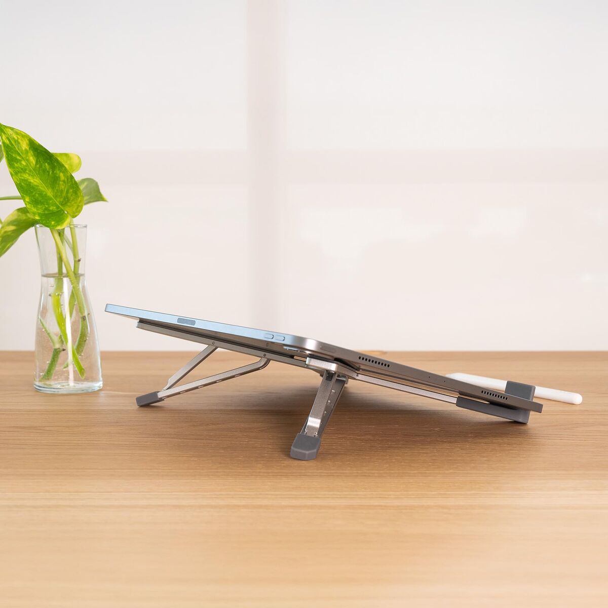 Cooling Base for a Laptop TooQ TQLRS0036-AL