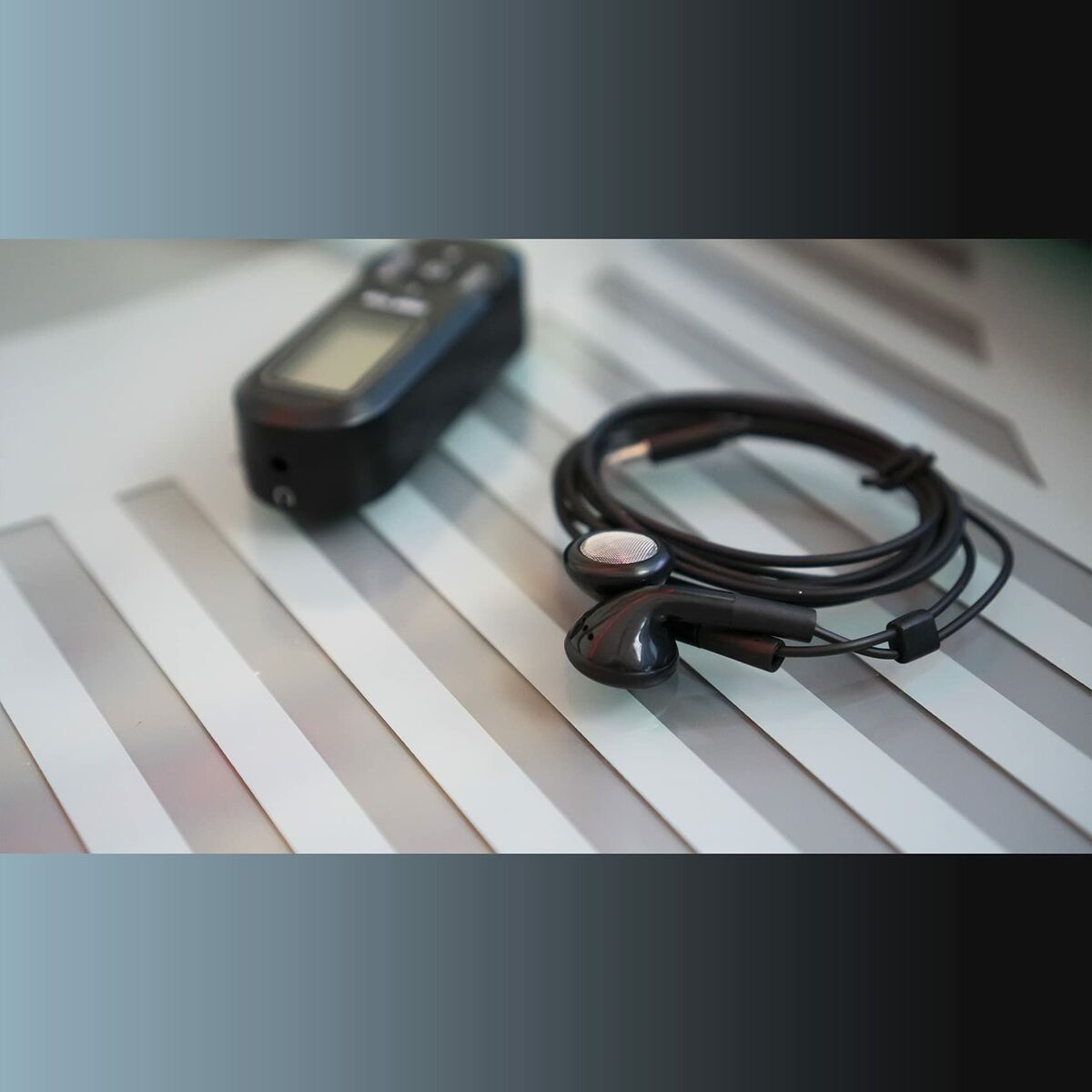 Portable Digital Radio ELBE RF96 Black FM Mini